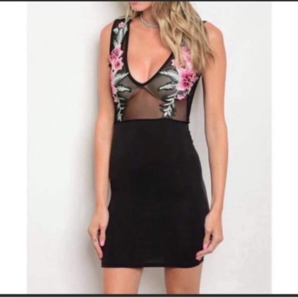 Bodycon floral mini dress